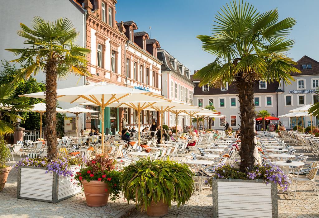 Gaestehaus Am Schloss Hotel Schwetzingen Buitenkant foto